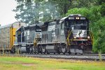 NS 533+3448 are leading empty Autoracks to the BMW factory